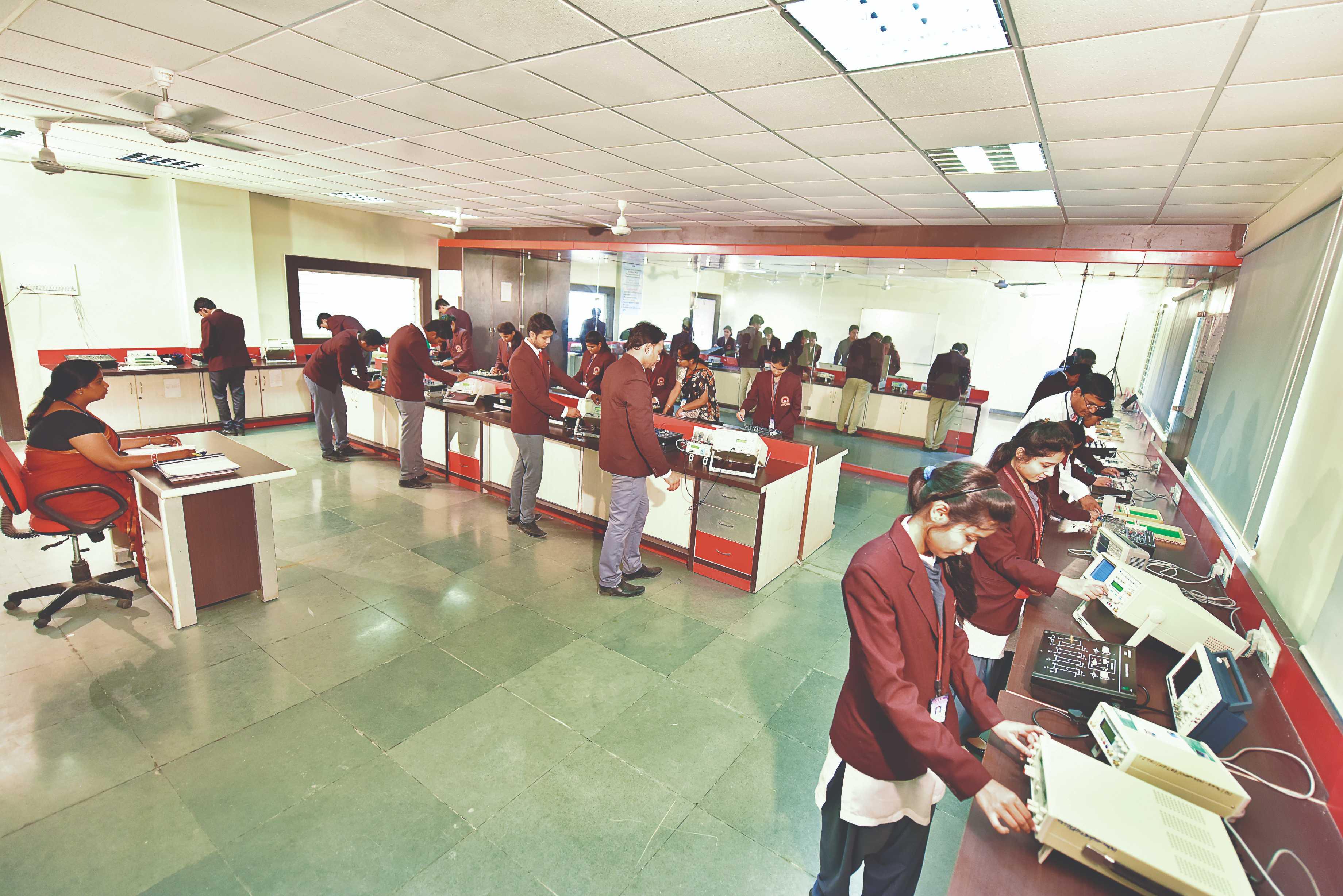 Technocrats Institute of Technology and Science Bhopal Labs photo 7